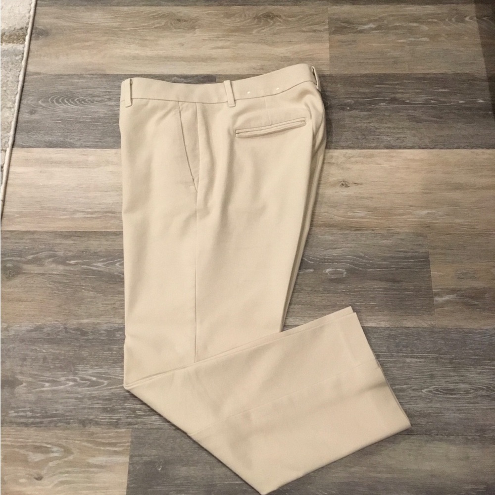 Ann Taylor Cropped Dress Pants in Light Beige